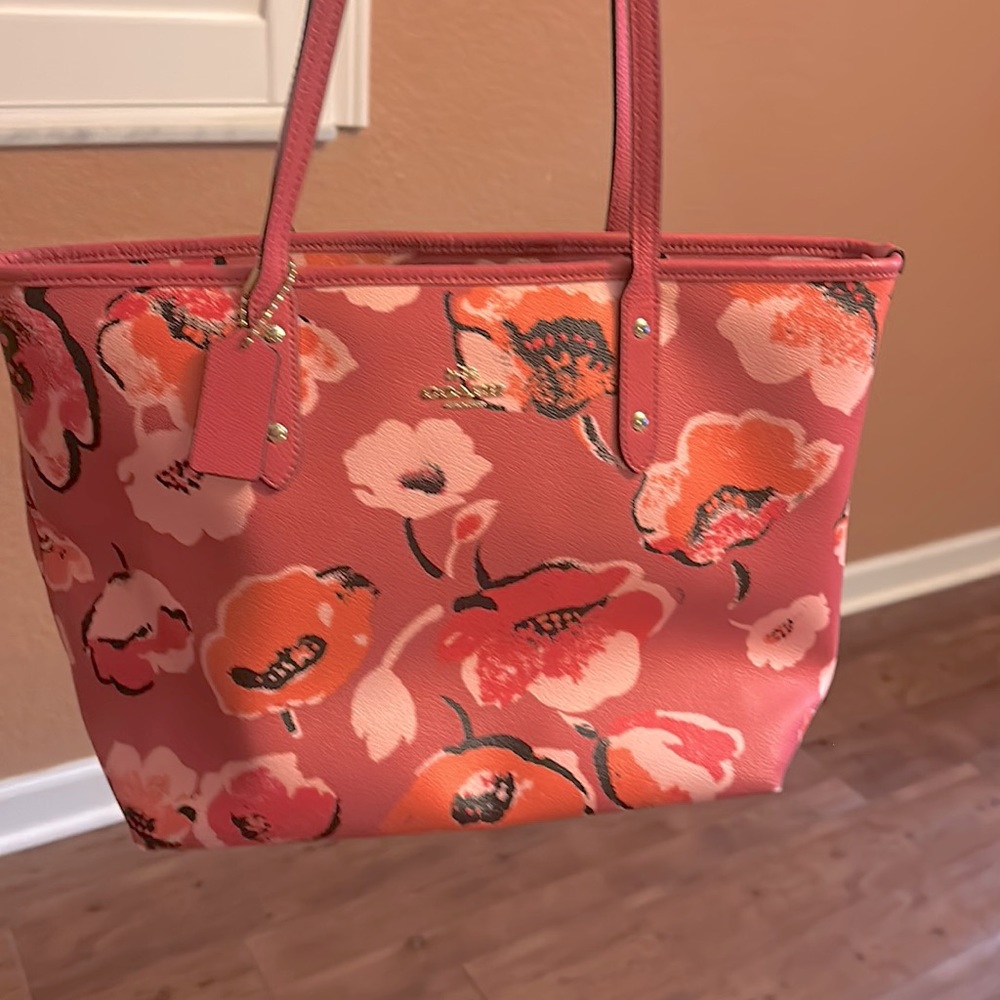 Coach pink floral purse- like new